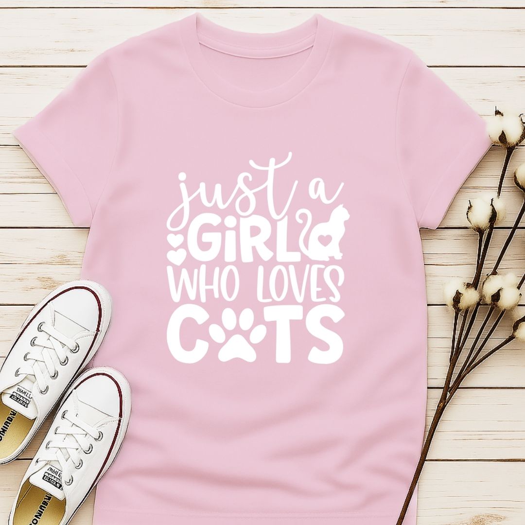 Just a Girl Who Loves CatsT-shirt